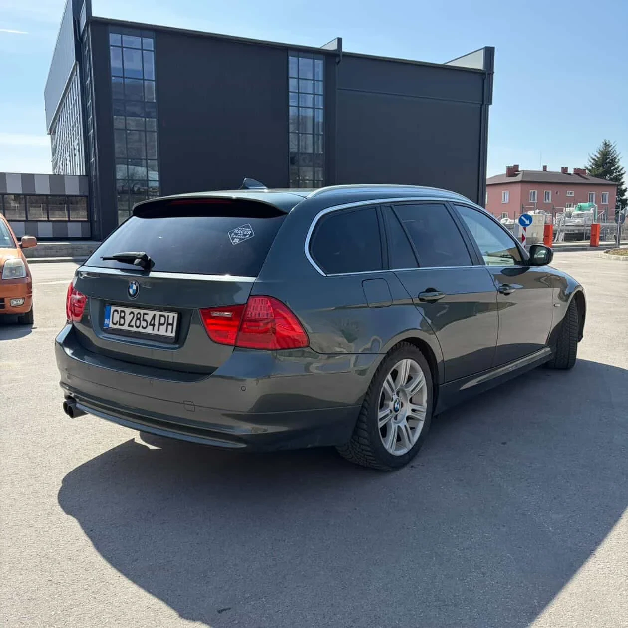 BMW 330 E91 LCI RWD, снимка 5 - Автомобили и джипове - 53637286