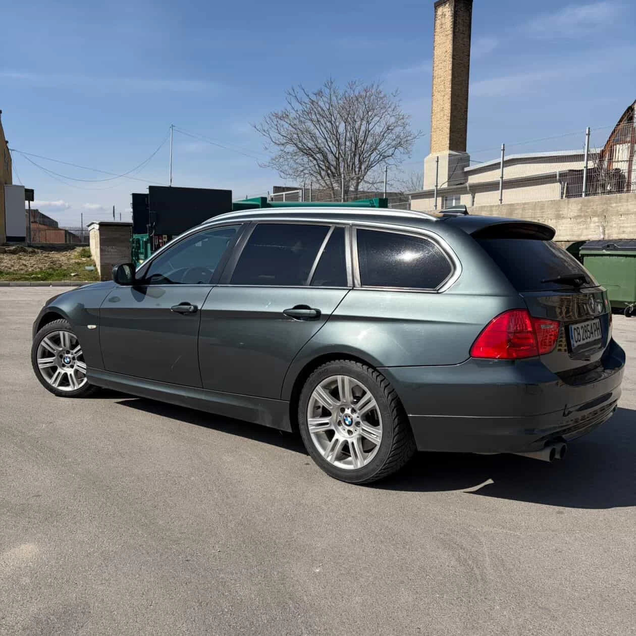 BMW 330 E91 LCI RWD, снимка 3 - Автомобили и джипове - 53637286