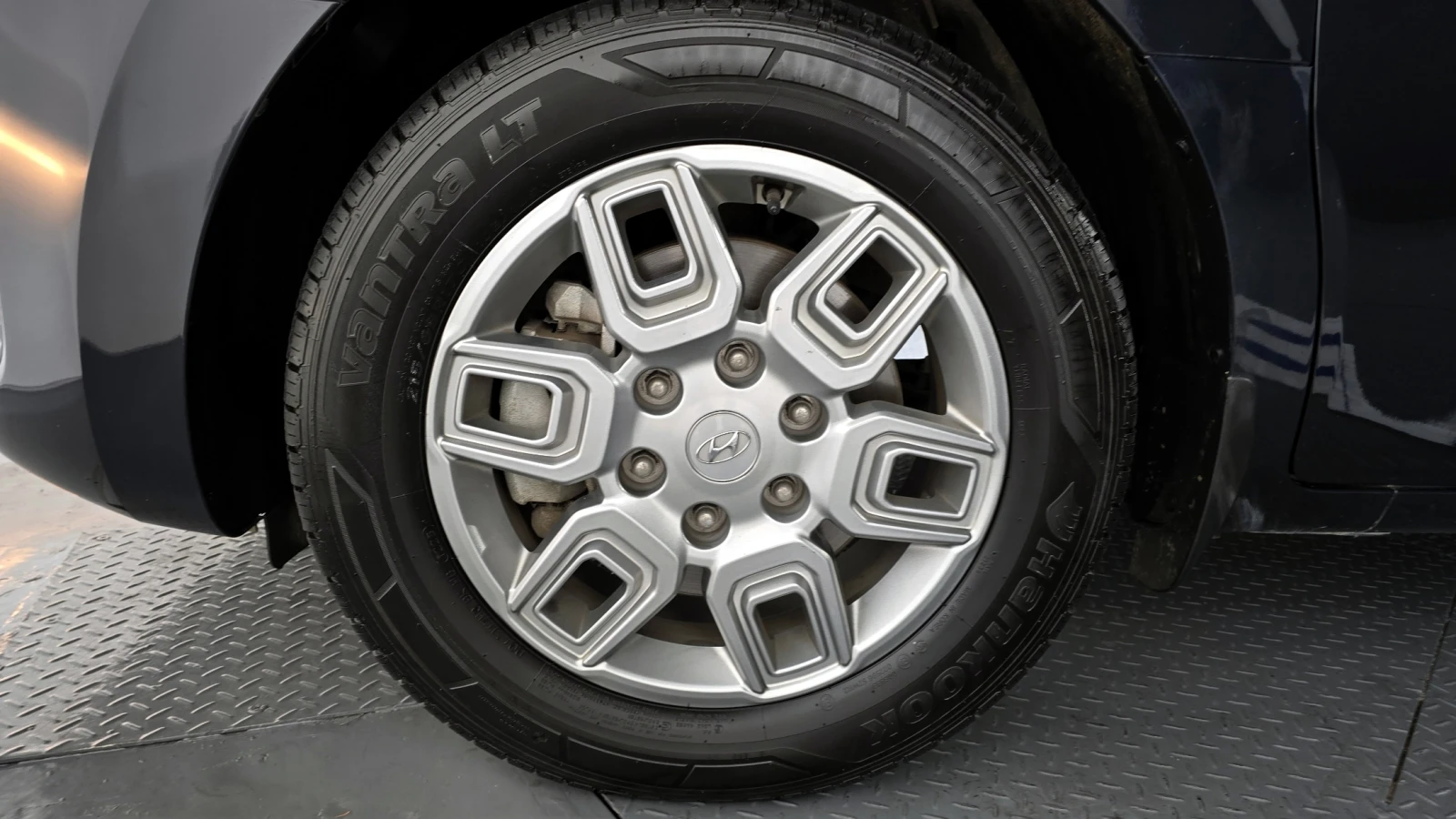 Hyundai Staria L3.5 Tourer 9seater autogeorge.com - изображение 5