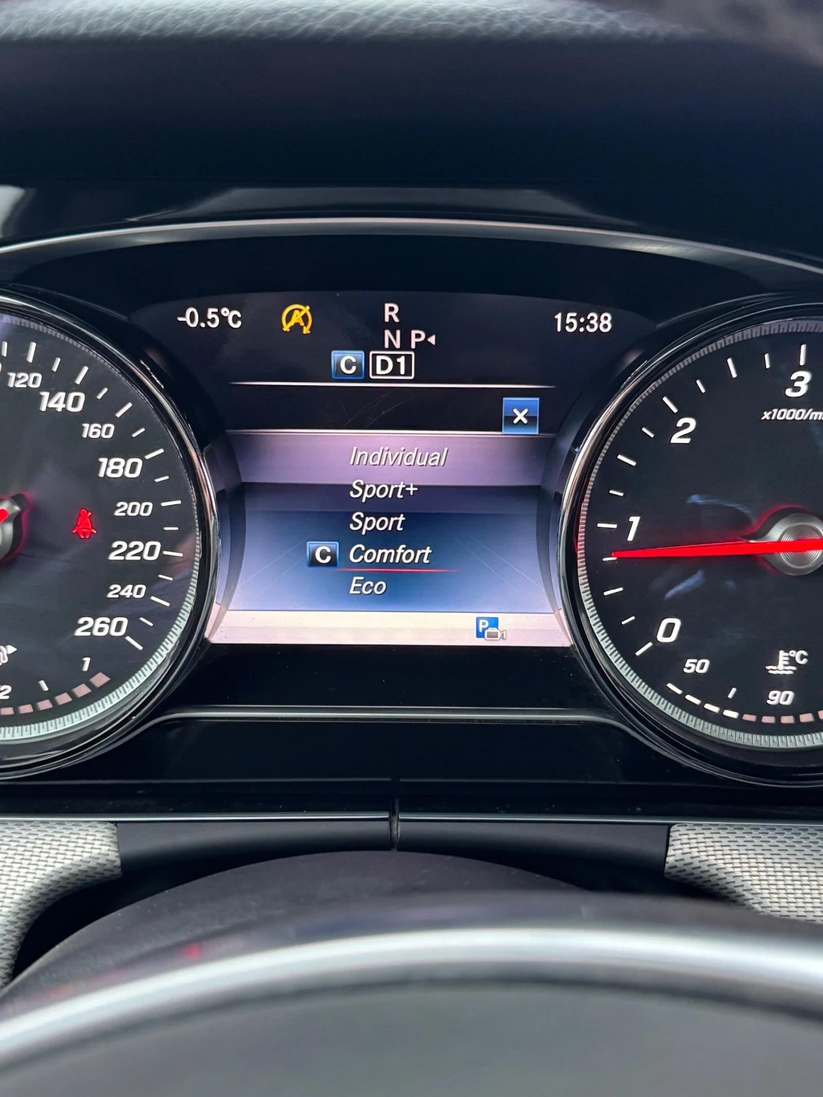 Mercedes-Benz E 220 d AMG* 9GTRON* 360cam* Ambient | Mobile.bg � ����������� 15