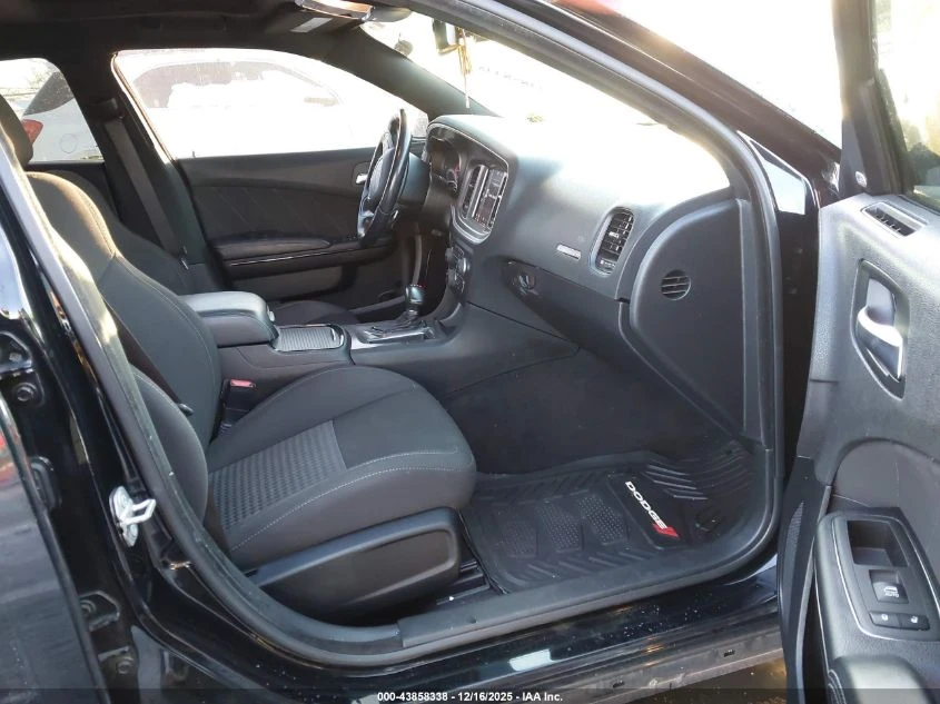 Dodge Charger 5.7L V-8 370HP Rear Wheel Drive | Mobile.bg � ����������� 12