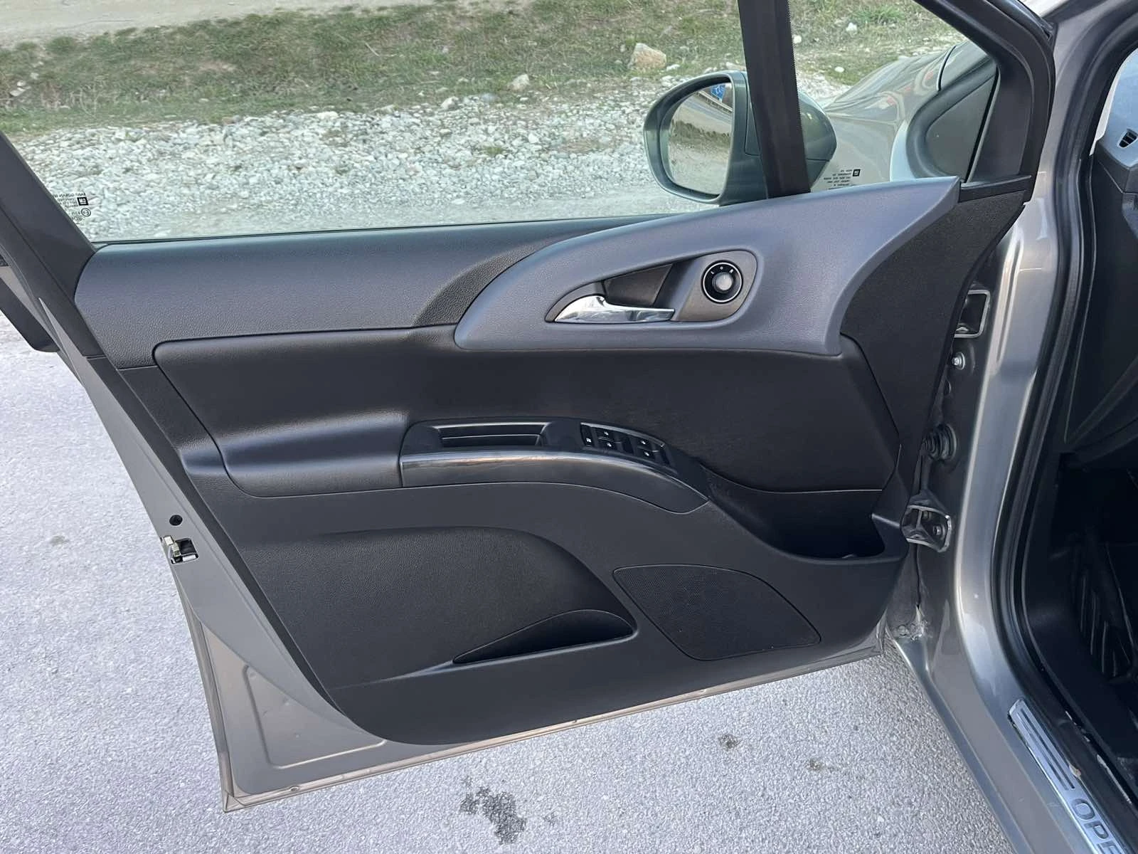 Opel Meriva 1.3ECOFLEX 95кс КЛИМАТРОНИК АВТОПИЛОТ ВНОС ИТАЛИЯ, снимка 7 - Автомобили и джипове - 53819136