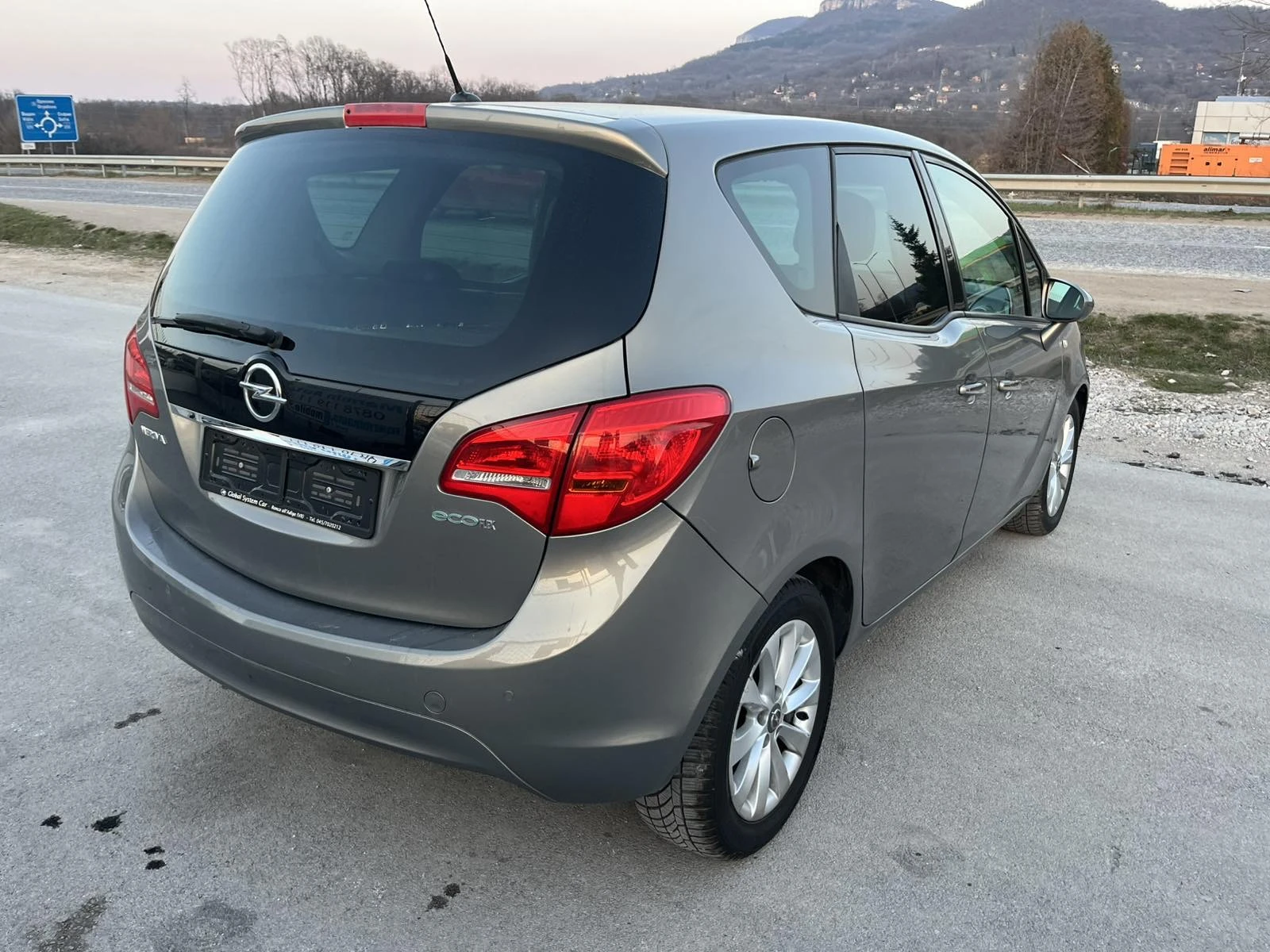 Opel Meriva 1.3ECOFLEX 95кс КЛИМАТРОНИК АВТОПИЛОТ ВНОС ИТАЛИЯ, снимка 4 - Автомобили и джипове - 53819136