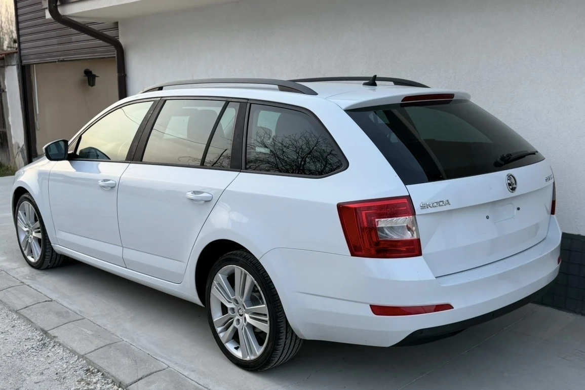 Skoda Octavia 1.6tdi 111ps NAVI DSG, снимка 7 - Автомобили и джипове - 53879191