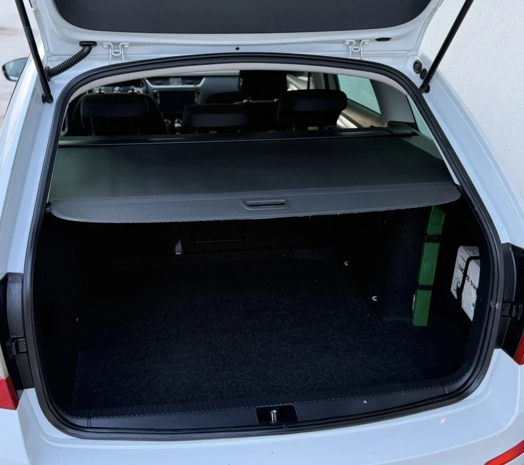 Skoda Octavia 1.6tdi 111ps NAVI DSG, снимка 16 - Автомобили и джипове - 53879191