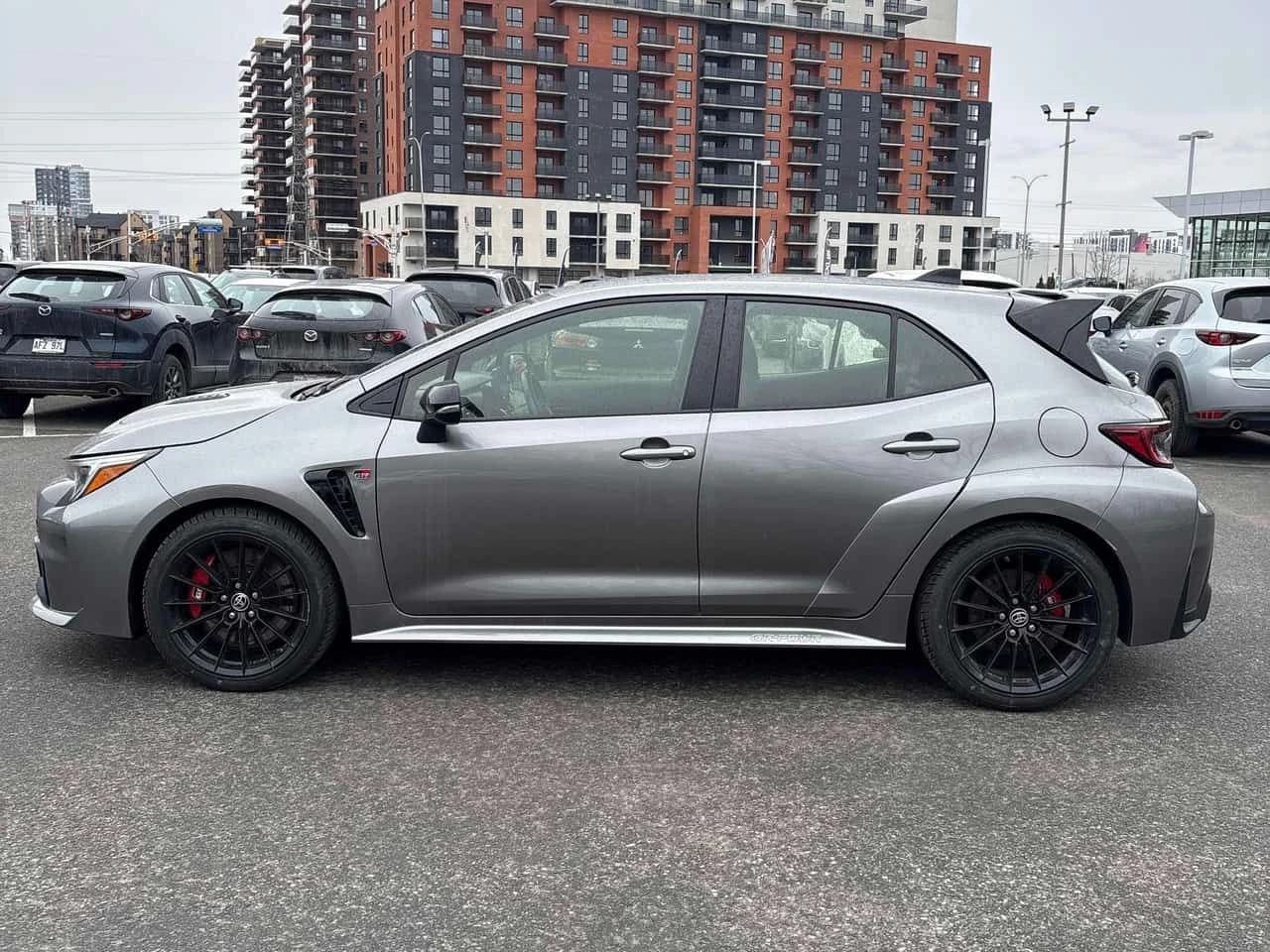 Toyota Corolla CIRCUIT EDITION, снимка 2 - Автомобили и джипове - 54189919