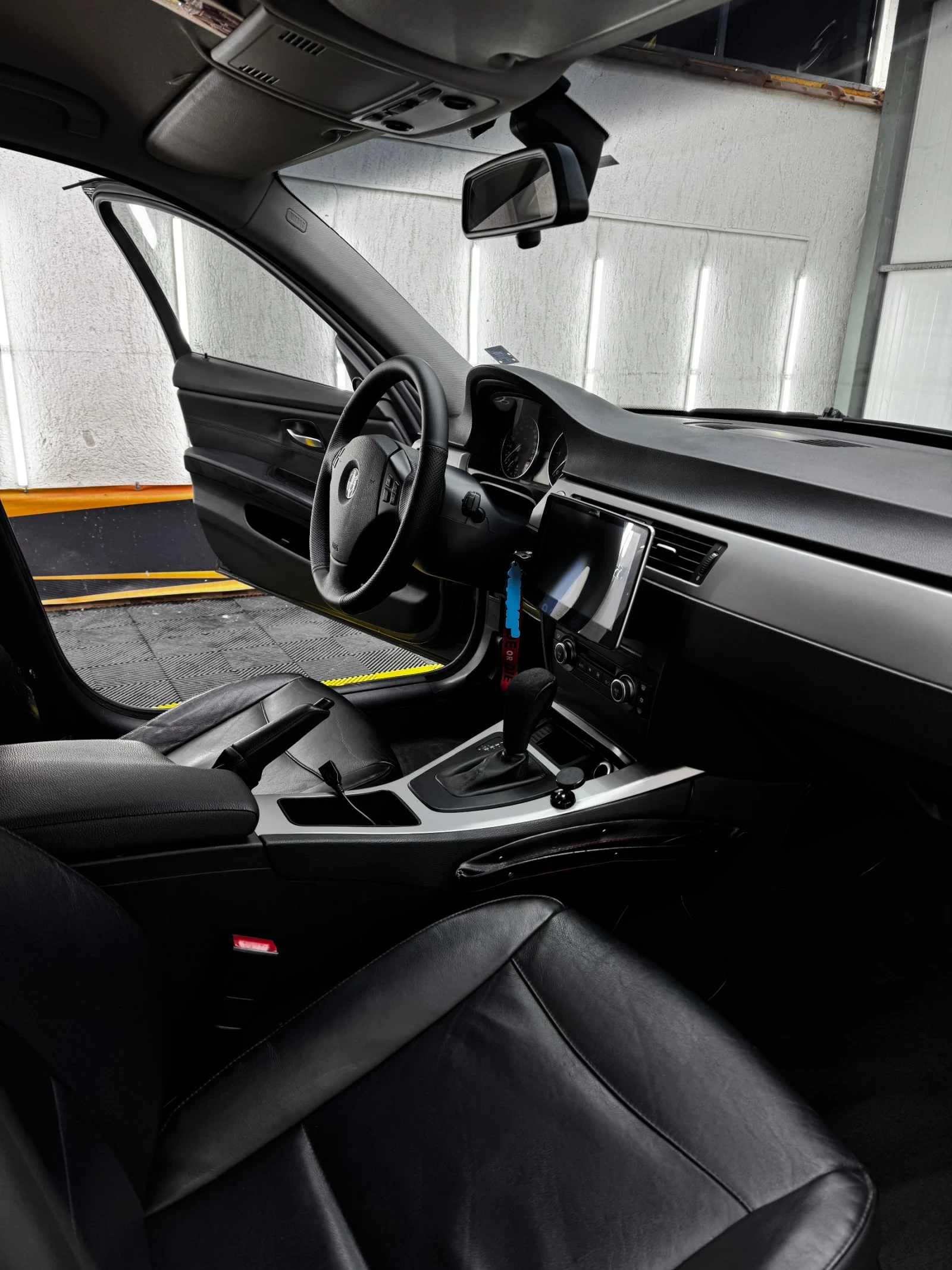 BMW 320, снимка 9 - Автомобили и джипове - 54218990