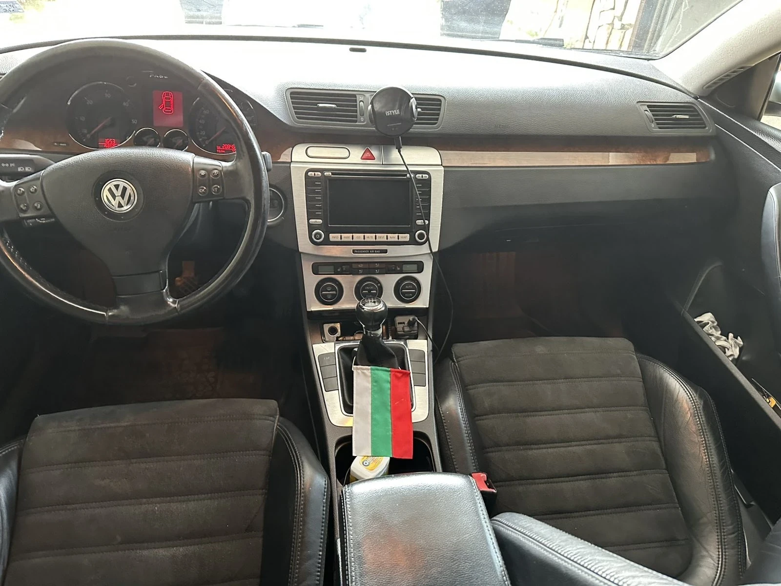 VW Passat 2.0 TDI BMP, Highline, снимка 9 - Автомобили и джипове - 54400134