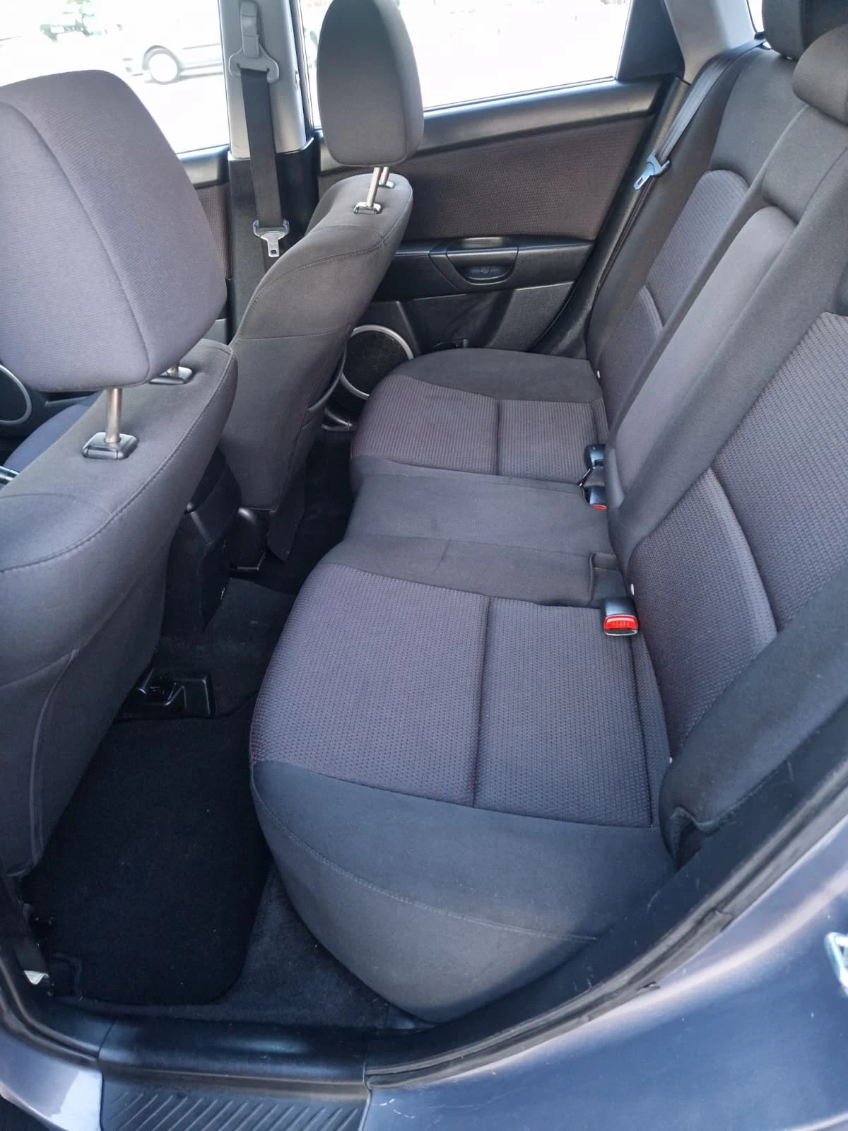 Mazda 3 Facelift* GTA* 2.0 d , снимка 13 - Автомобили и джипове - 54413567
