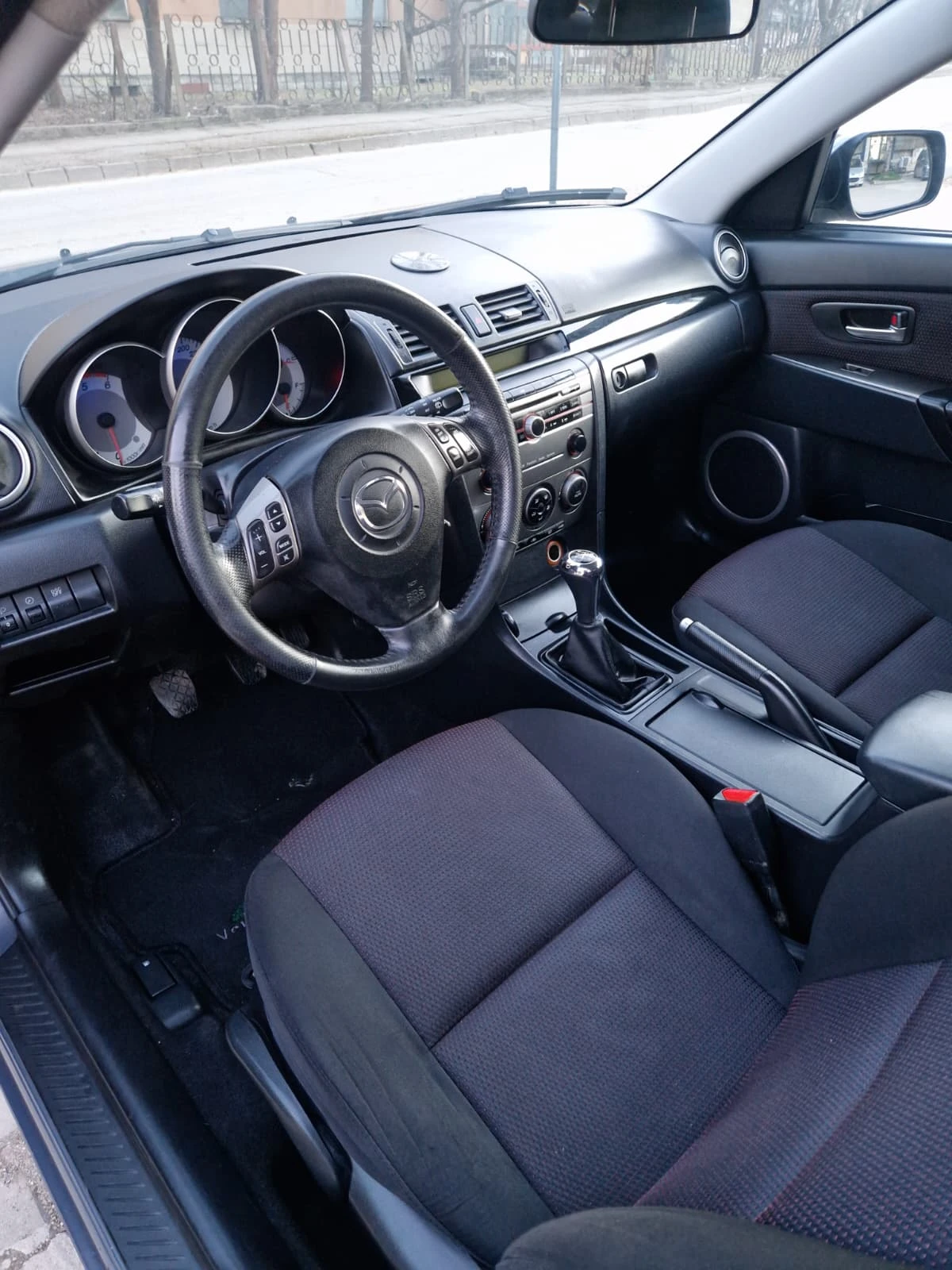 Mazda 3 Facelift* GTA* 2.0 d , снимка 11 - Автомобили и джипове - 54413567