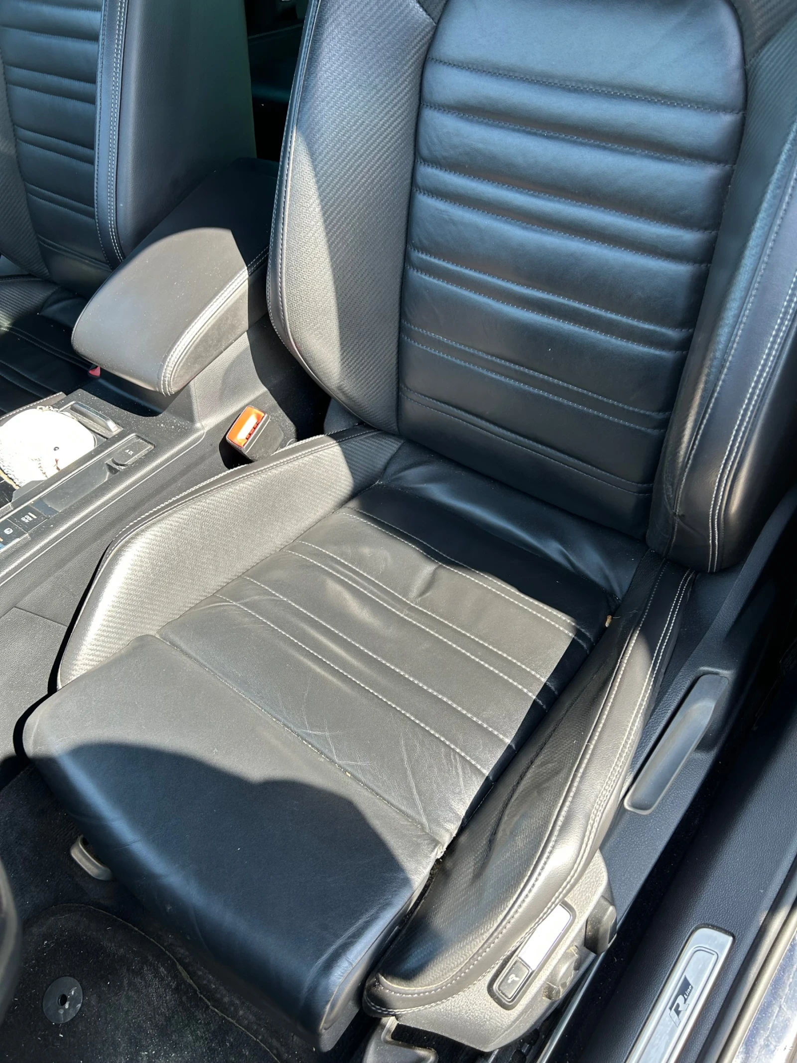 VW Passat Комби, снимка 7 - Автомобили и джипове - 54565441