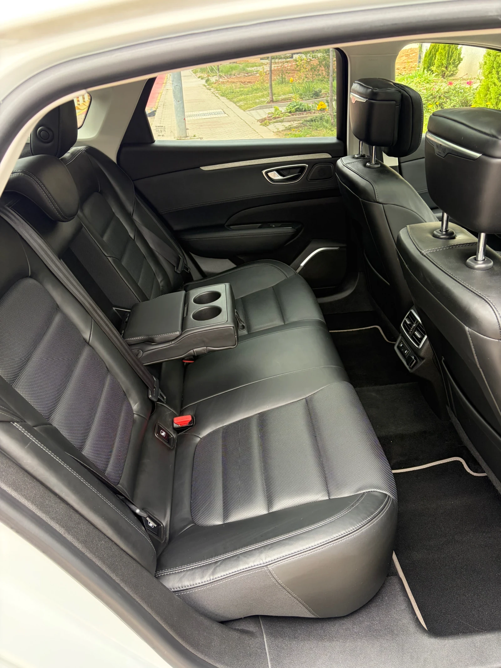Renault Talisman Initiale Paris , снимка 11 - Автомобили и джипове - 54604319