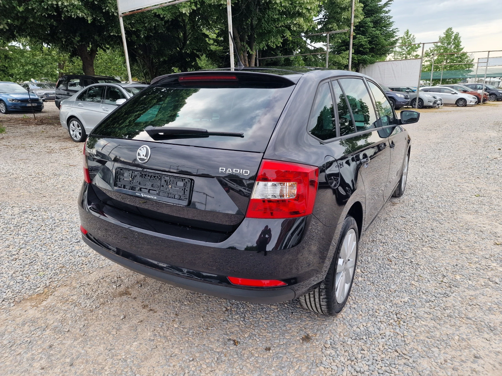 Skoda Rapid 1.6TDI-90k.s-КЛИМАТРОНИК-EURO 5, снимка 6 - Автомобили и джипове - 54741292