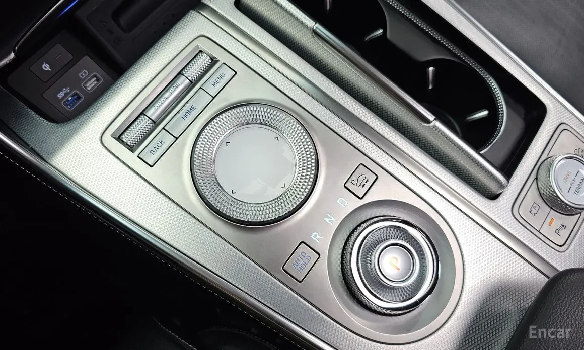 Genesis GV80 КОЖА* AWD* ШИБЕДАХ, снимка 9 - Автомобили и джипове - 54848805