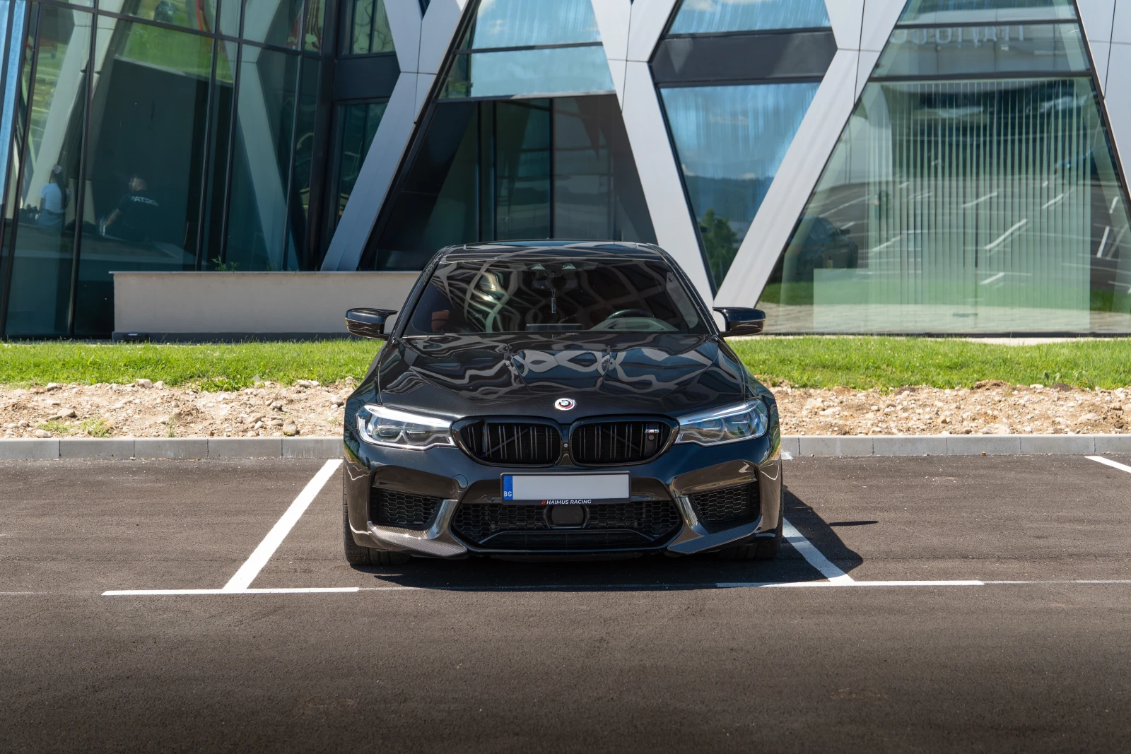 BMW M5 F90/Night Vision/3xTV/ACC/ALL