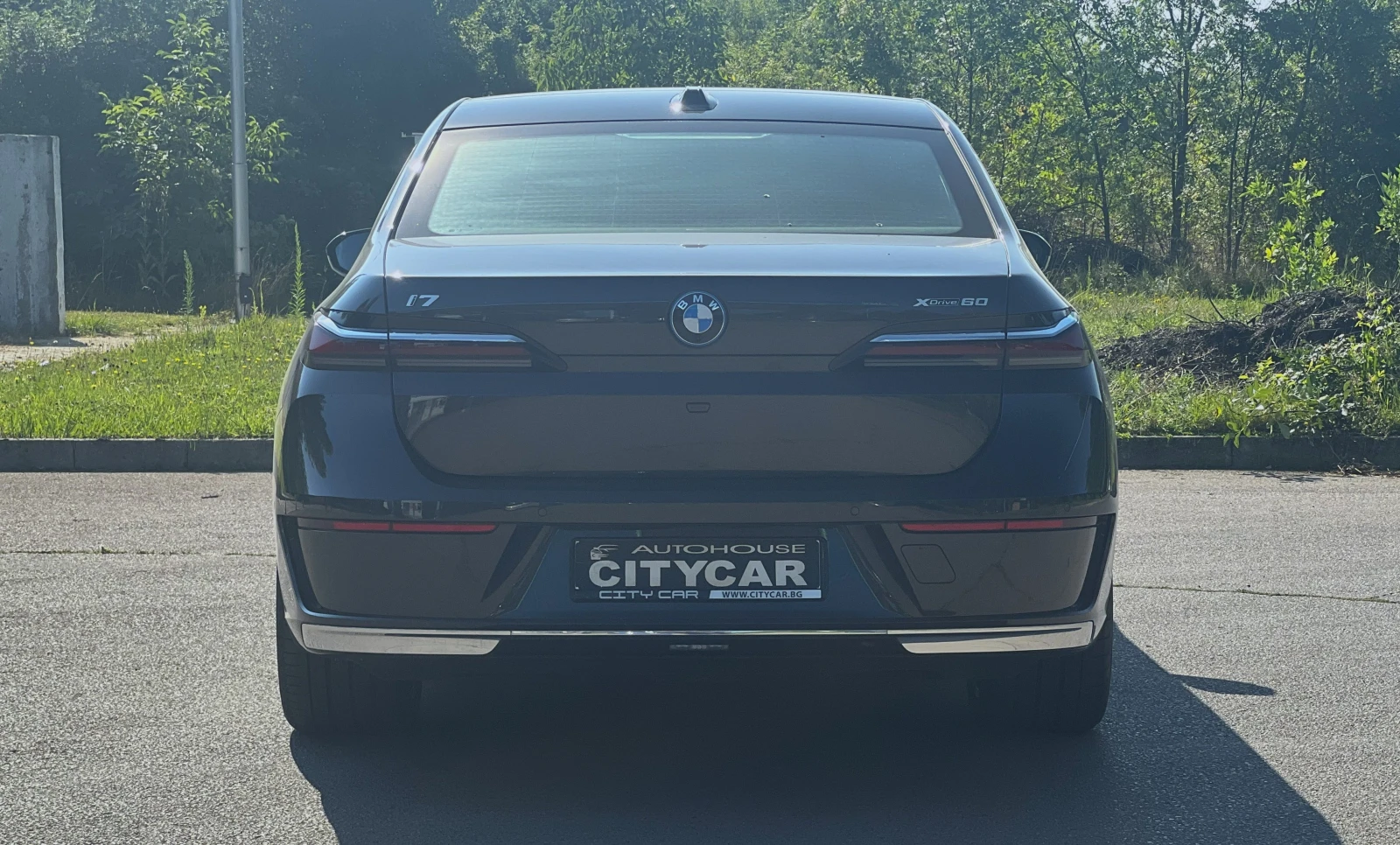BMW i7 xDrive60/INDIVIDUAL/HEAD UP/360 /LOUNGE, снимка 5 - Автомобили и джипове - 55282443