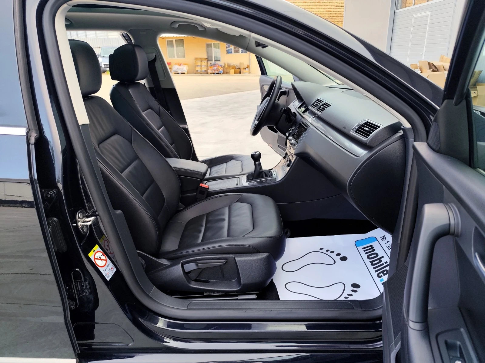 VW Passat 2.0TDI-NAVI-ПАНОРАМА-КОЖА-ПОДГРЯВАНЕ-EU-5, снимка 13 - Автомобили и джипове - 55403782