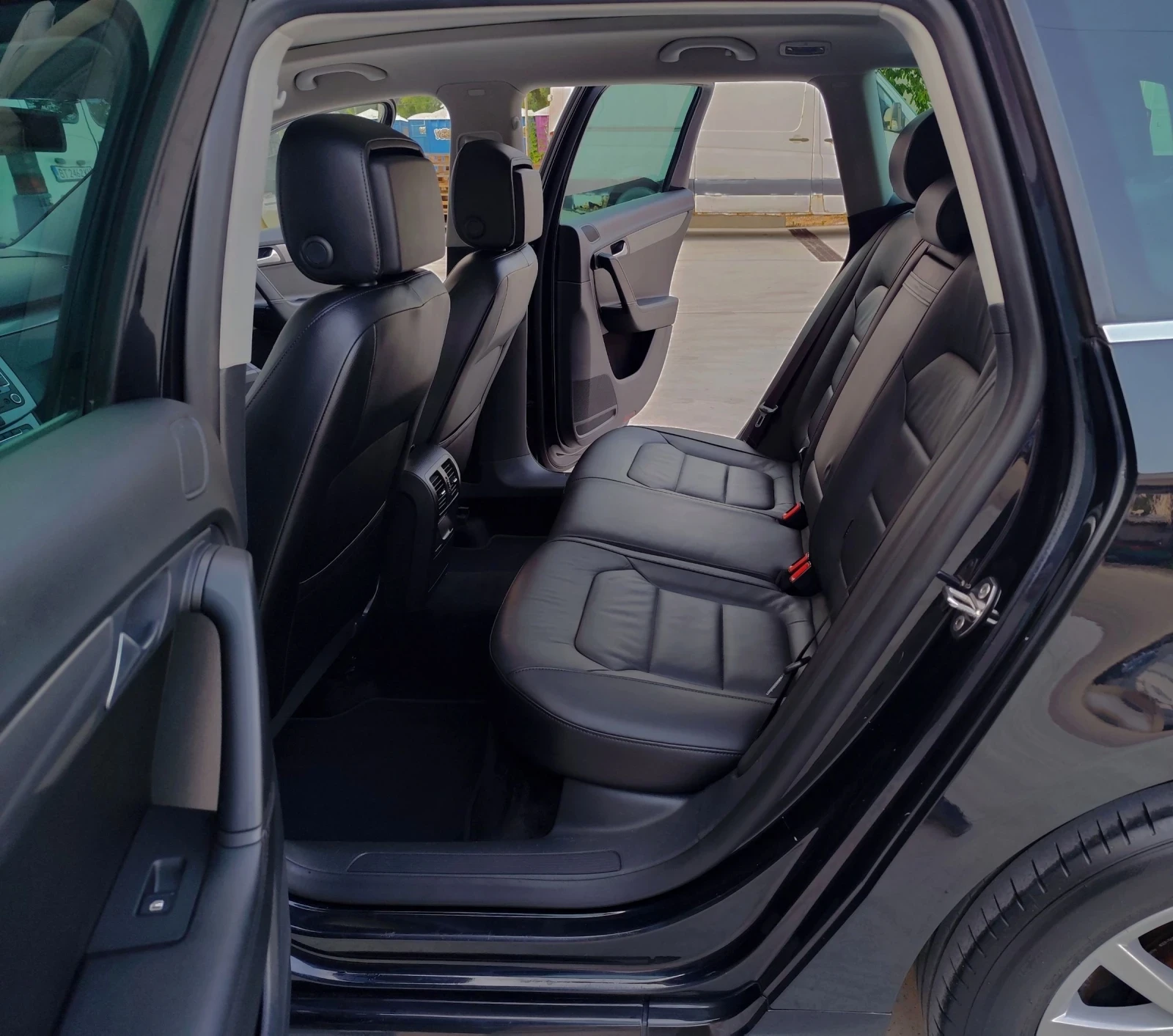 VW Passat 2.0TDI-NAVI-ПАНОРАМА-КОЖА-ПОДГРЯВАНЕ-EU-5, снимка 11 - Автомобили и джипове - 55403782