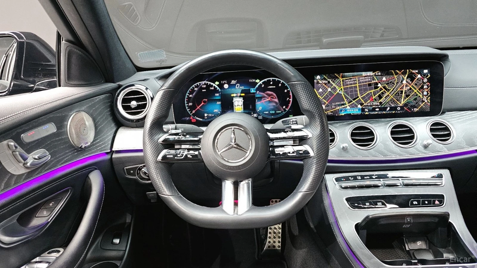 Mercedes-Benz E 350 4MATIC/AMG-LINE/PANOROOF/360VIEW/DRIVE-ASSISTS, снимка 7 - Автомобили и джипове - 55432139