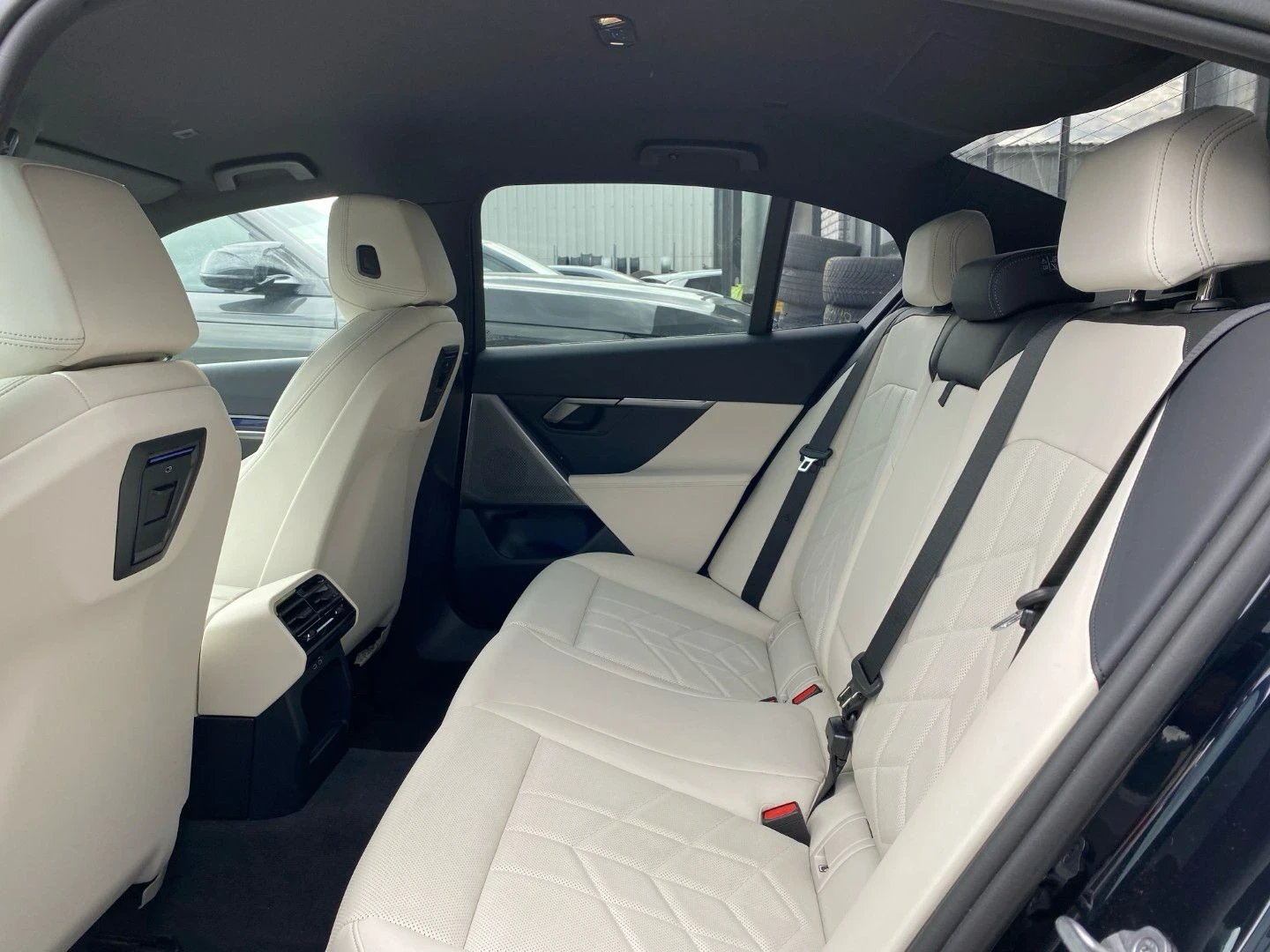 BMW i5 M Sport eDrive 40 | Mobile.bg � ����������� 14
