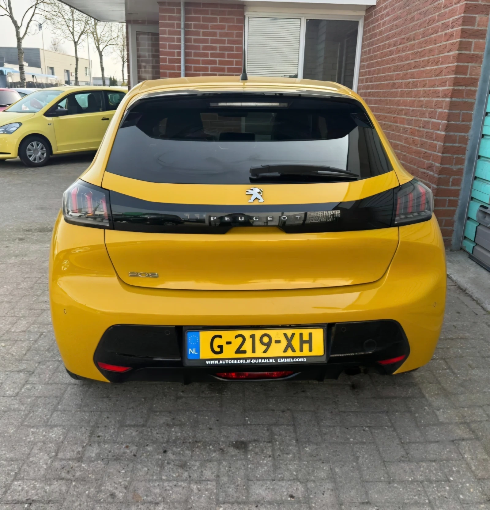 Peugeot 208 1.5HDI , снимка 5 - Автомобили и джипове - 55895122