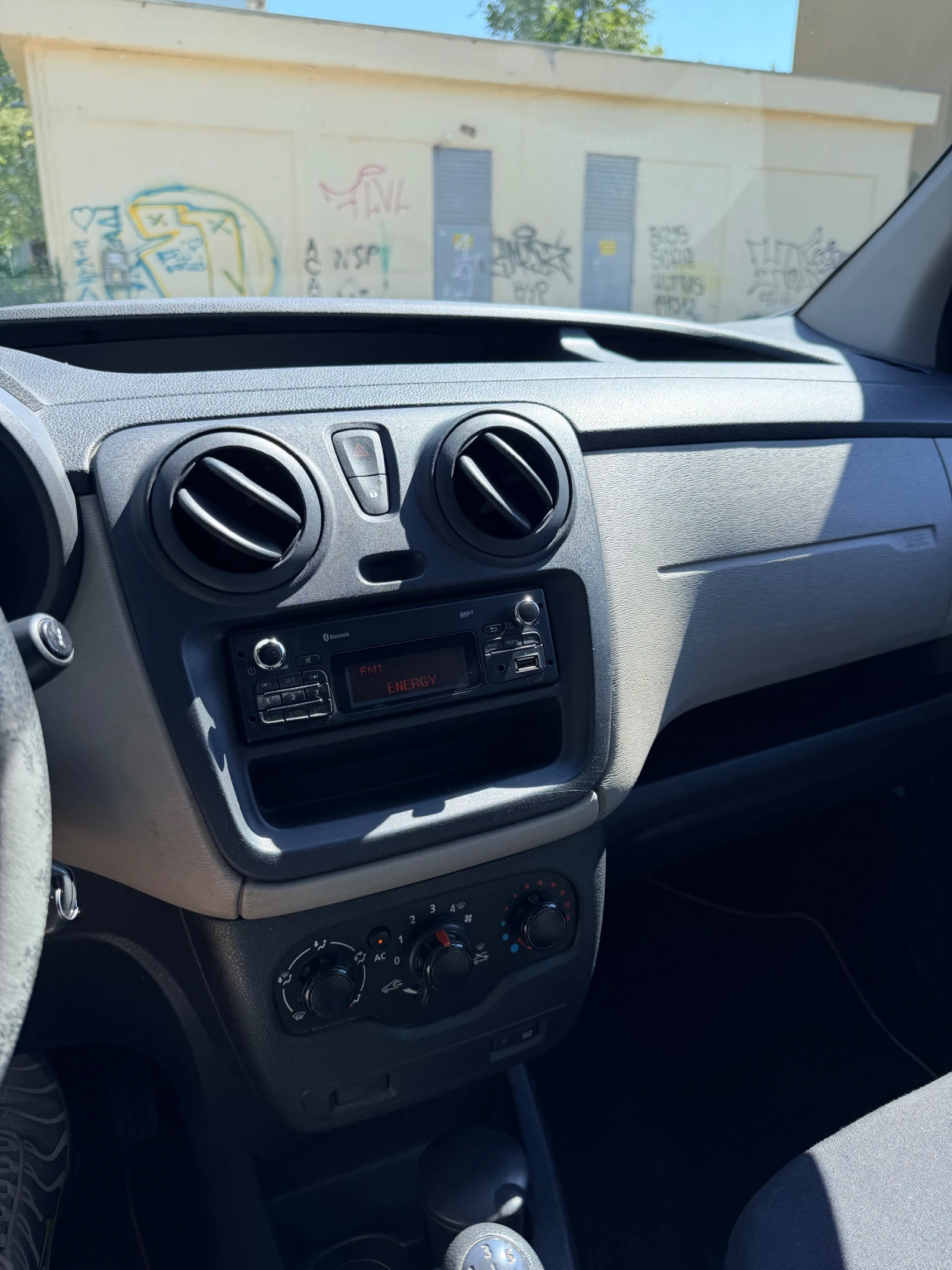 Dacia Dokker, снимка 6 - Автомобили и джипове - 55990000