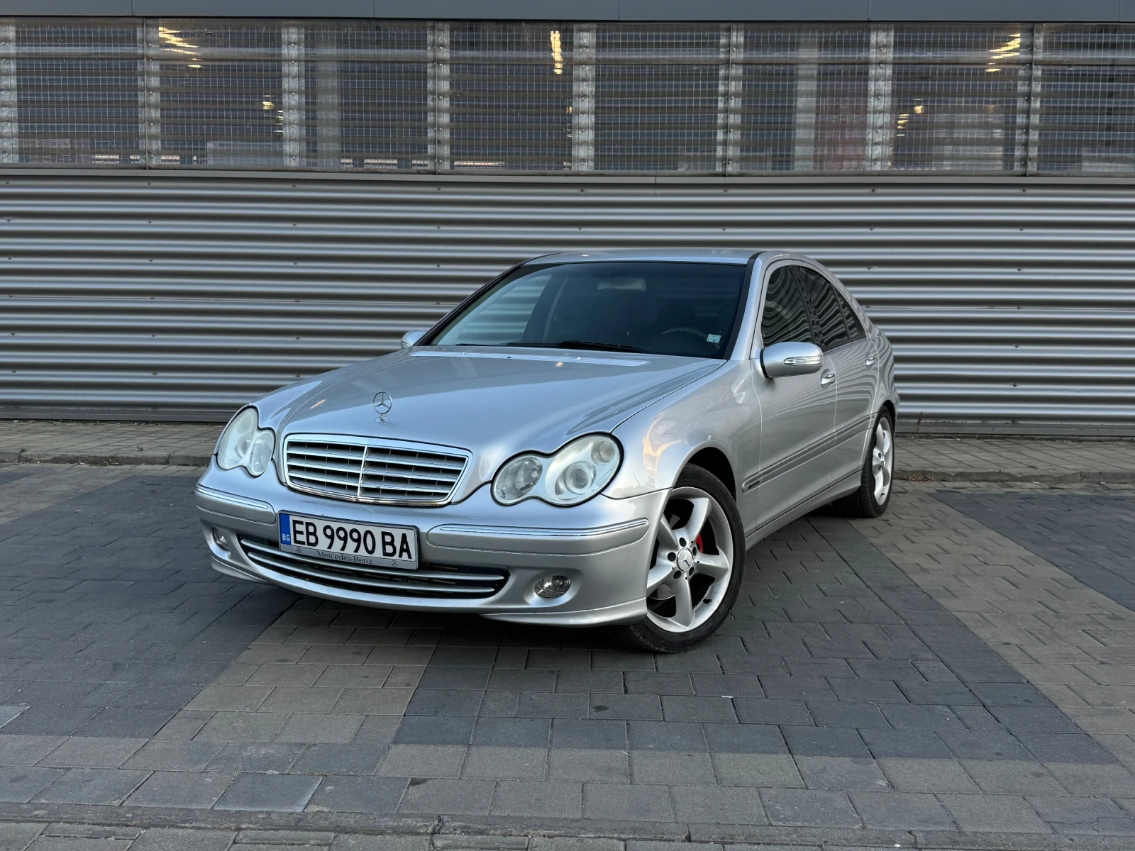 Mercedes-Benz C 220 FACELIFT, снимка 3 - Автомобили и джипове - 55992619