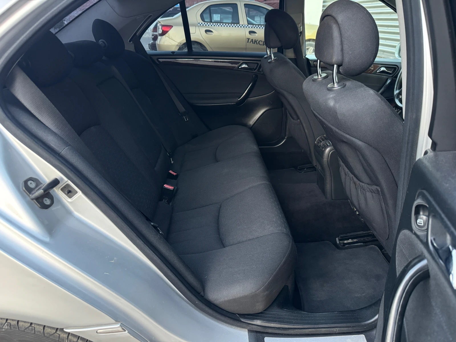 Mercedes-Benz C 220 FACELIFT, снимка 15 - Автомобили и джипове - 55992619