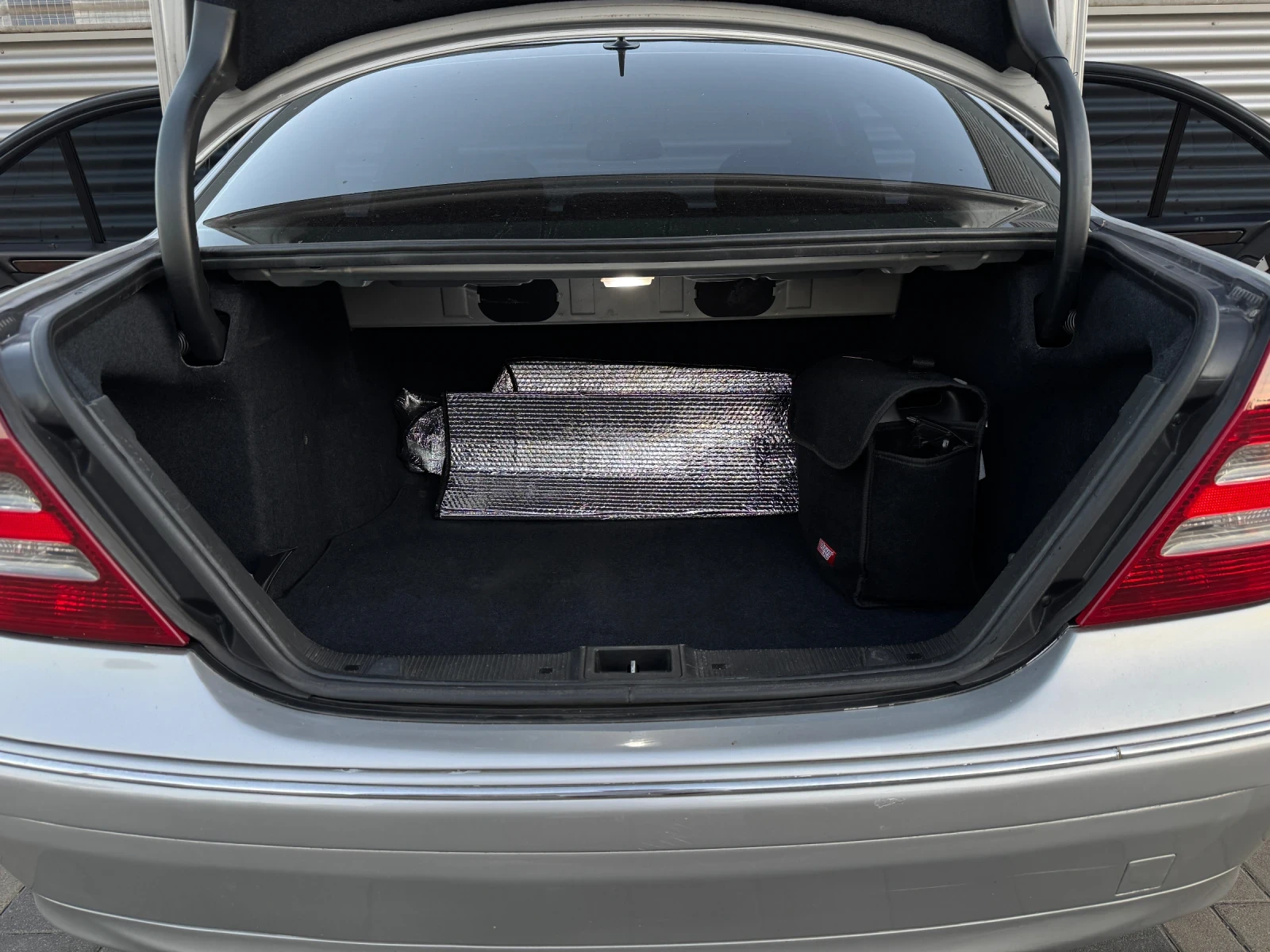 Mercedes-Benz C 220 FACELIFT, снимка 16 - Автомобили и джипове - 55992619