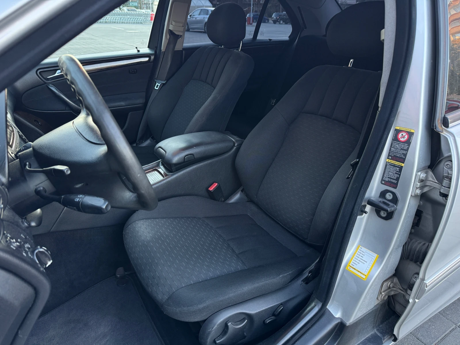 Mercedes-Benz C 220 FACELIFT, снимка 7 - Автомобили и джипове - 55992619