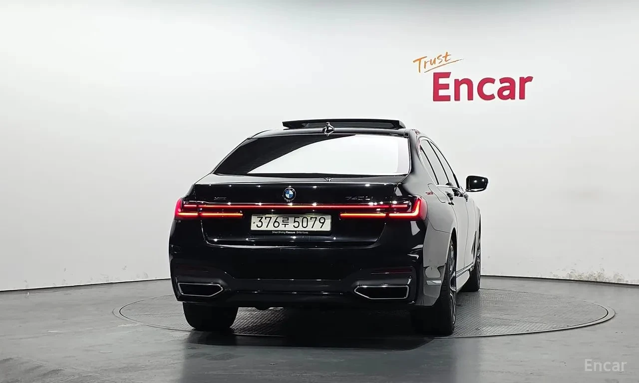 BMW 740 Li xDrive M Sport Package * АВТОКРЕДИТ * , снимка 4 - Автомобили и джипове - 56073506