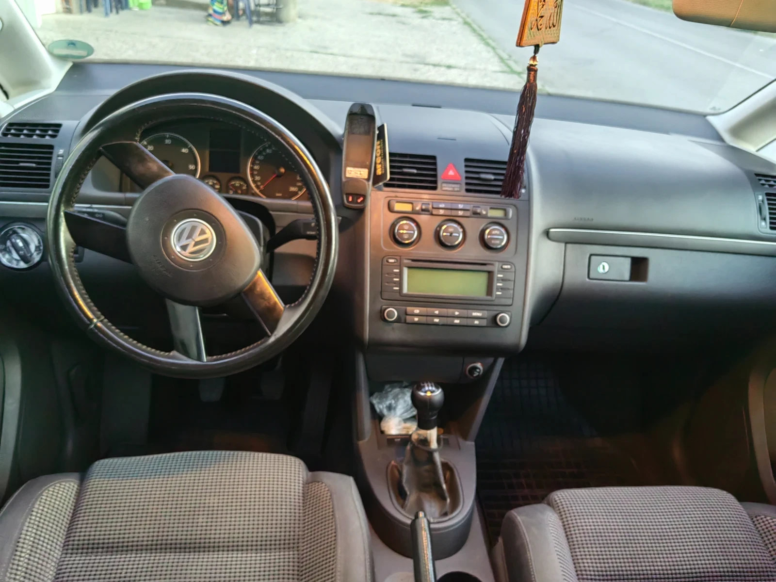 VW Touran VW TOURAN 2.0 tdi, снимка 6 - Автомобили и джипове - 56132232
