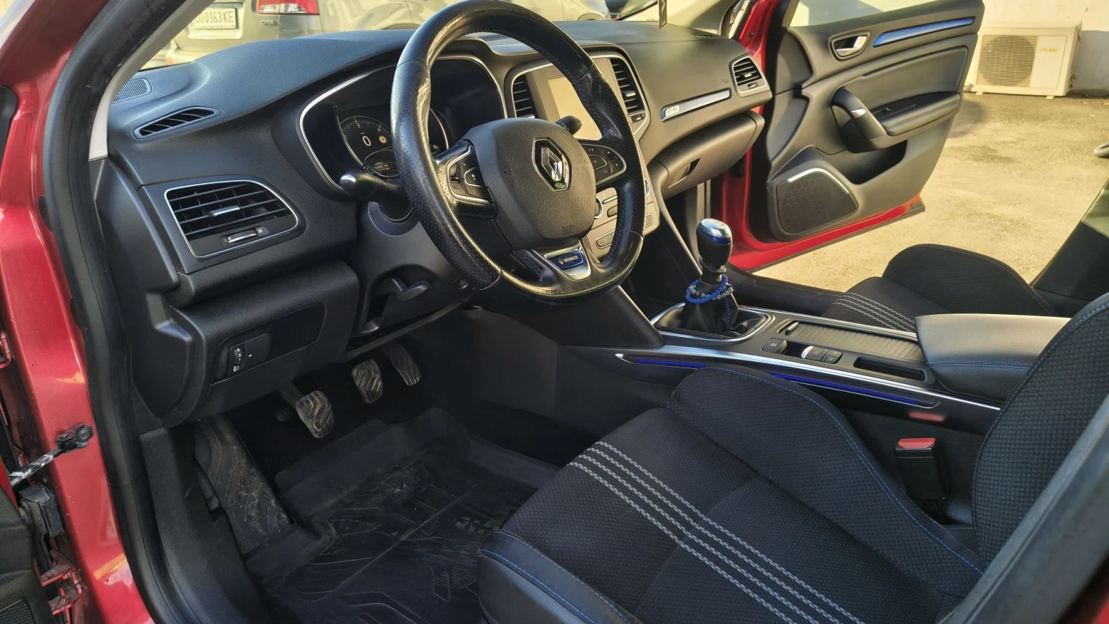 Renault Megane GTLine, снимка 10 - Автомобили и джипове - 56218063