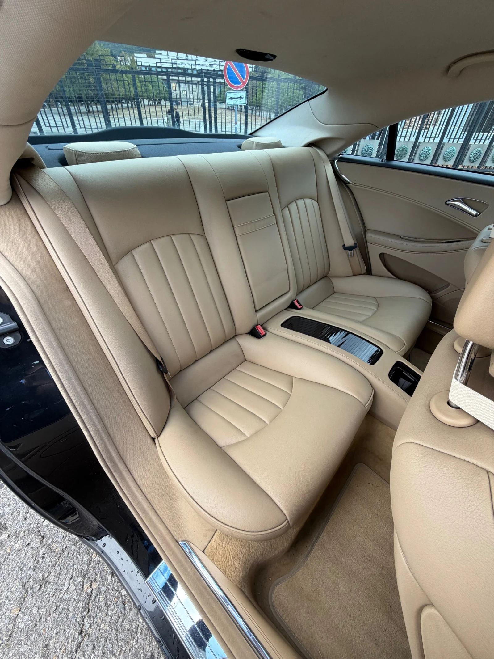Mercedes-Benz CLS 320 Оригинален AMG пакет, снимка 10 - Автомобили и джипове - 56244414
