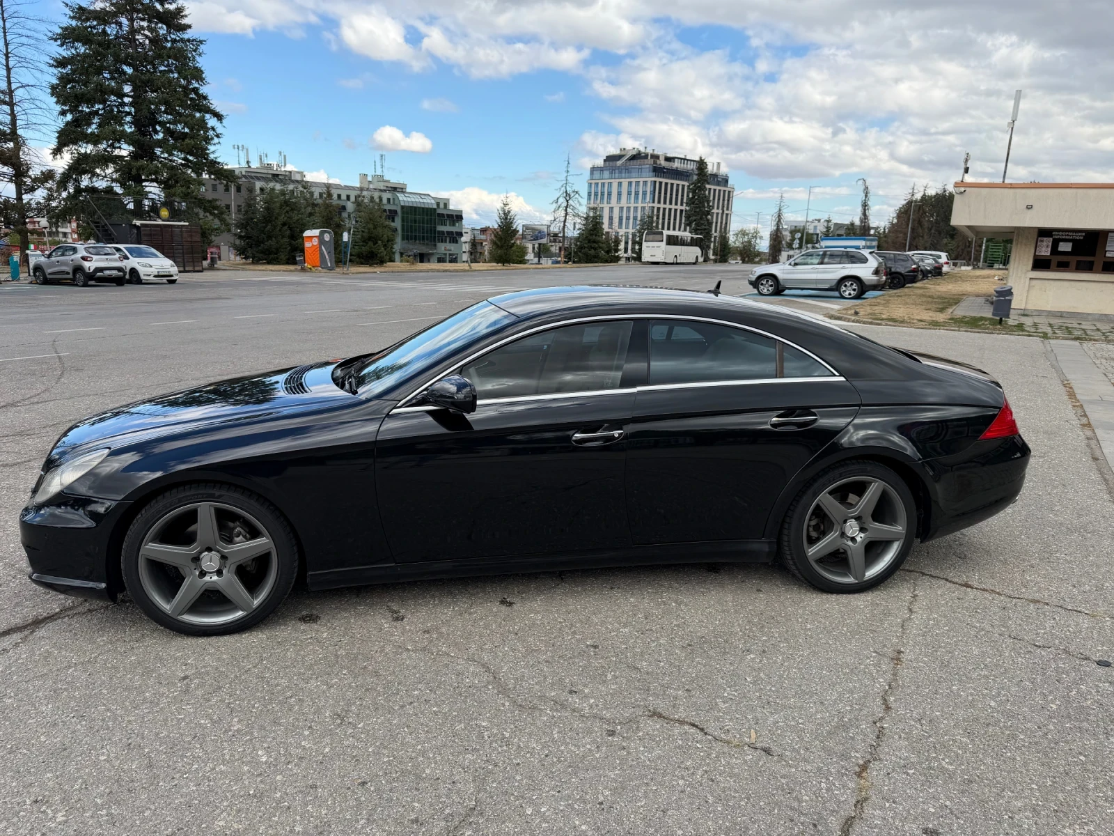 Mercedes-Benz CLS 320 Оригинален AMG пакет, снимка 3 - Автомобили и джипове - 56244414