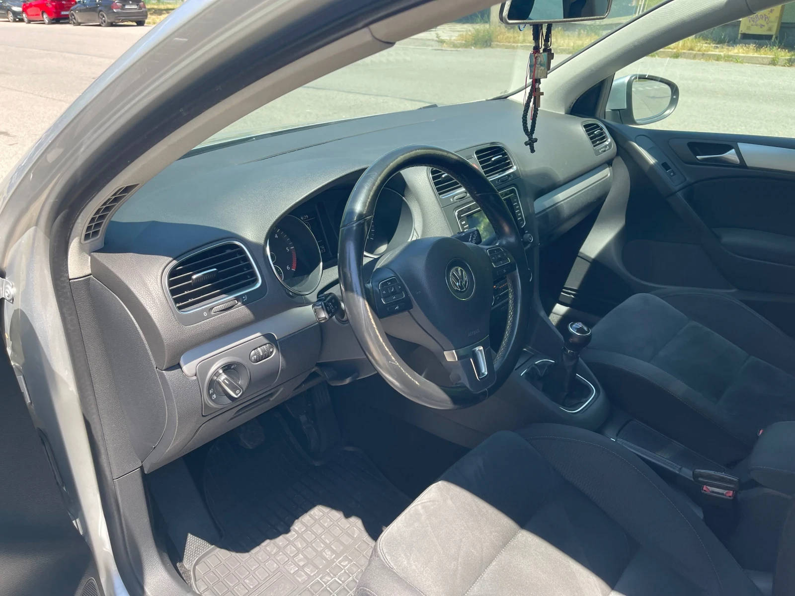 VW Golf, снимка 9 - Автомобили и джипове - 56352642