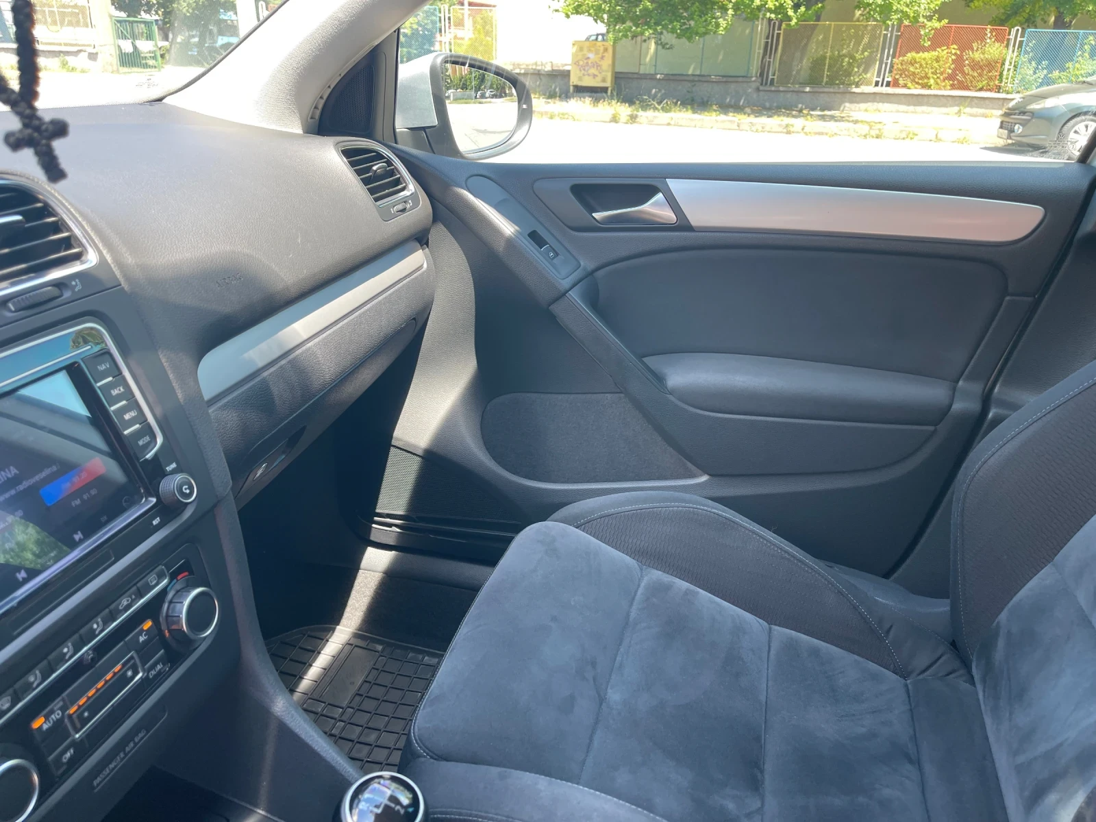 VW Golf, снимка 7 - Автомобили и джипове - 56352642