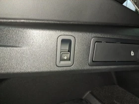 VW Tiguan 2.0 TDI R-LINE IQ.LIGHT BLACK STYLE 360, снимка 15