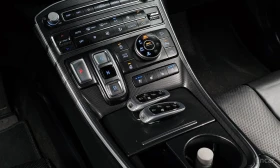 Hyundai Santa fe 2.2D Premium 4x4* ПОДГРЕВ* ОБДУХВАНЕ* КАМЕРА*  - 17700 € / 34618.19 лв. - 66192322 13