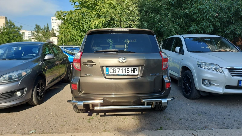 Toyota Rav4, снимка 8 - Автомобили и джипове - 47425384