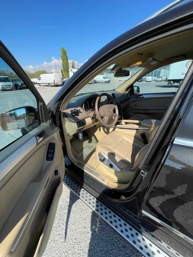 Mercedes-Benz ML 350 Facelift  Airmatic 4x4, снимка 8 - Автомобили и джипове - 49508093