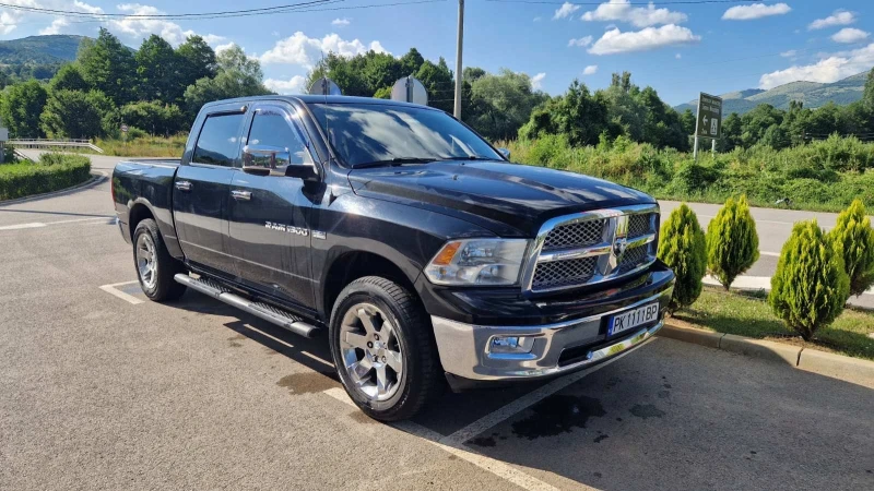 Dodge RAM 1500 5.7 HEMI LAMARIE, снимка 2 - Автомобили и джипове - 52530429