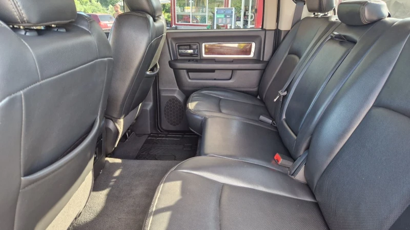 Dodge RAM 1500 5.7 HEMI LAMARIE, снимка 6 - Автомобили и джипове - 52530429