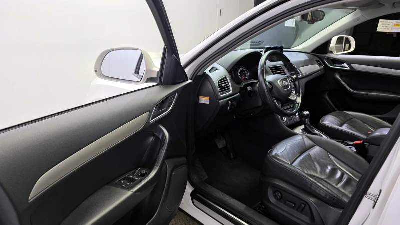 Audi Q3 30TDI QUATTRO autogeorge.com, снимка 9 - Автомобили и джипове - 52287048