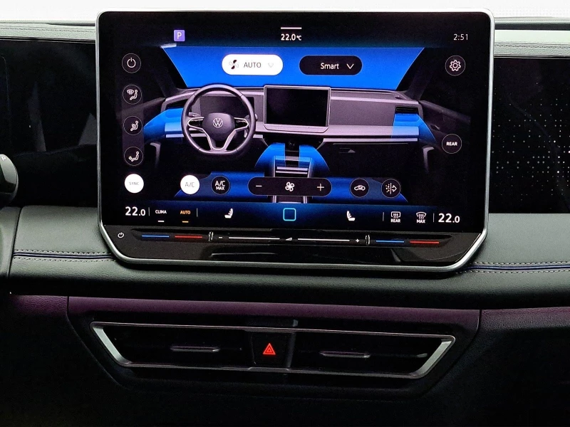 VW Tiguan 2.0 TDI R-LINE IQ.LIGHT BLACK STYLE 360, снимка 8 - Автомобили и джипове - 52474005