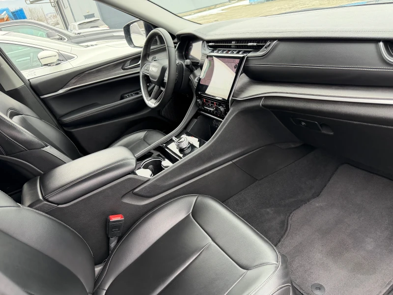 Jeep Grand cherokee 3.6 LIMITED AWD, снимка 9 - Автомобили и джипове - 53511294