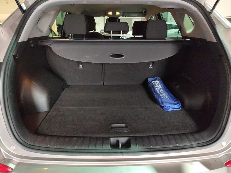 Hyundai Tucson, снимка 9 - Автомобили и джипове - 53011025