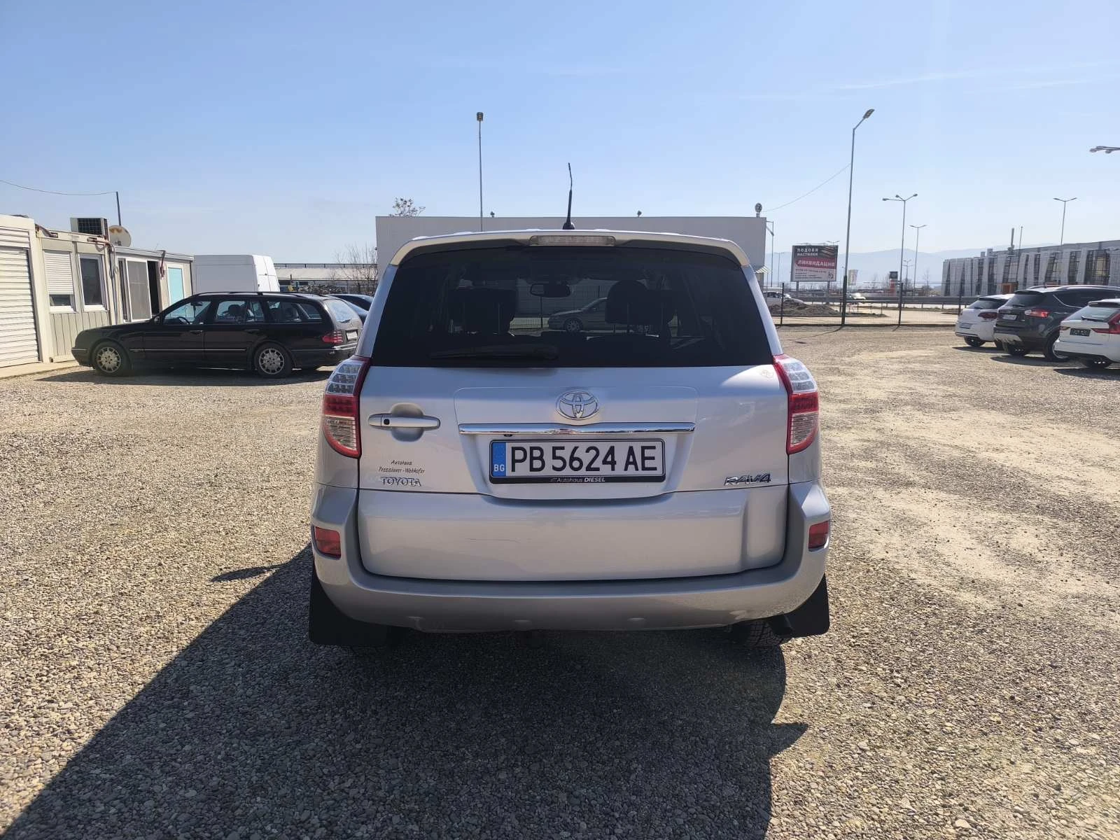 Toyota Rav4 2.2DD 4Х4 АВТОМАТИК - изображение 6