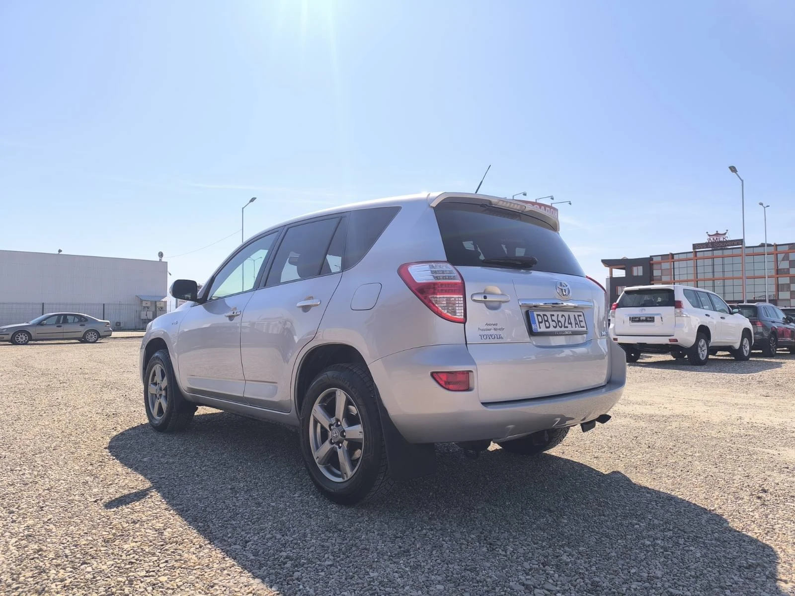 Toyota Rav4 2.2DD 4Х4 АВТОМАТИК - изображение 5