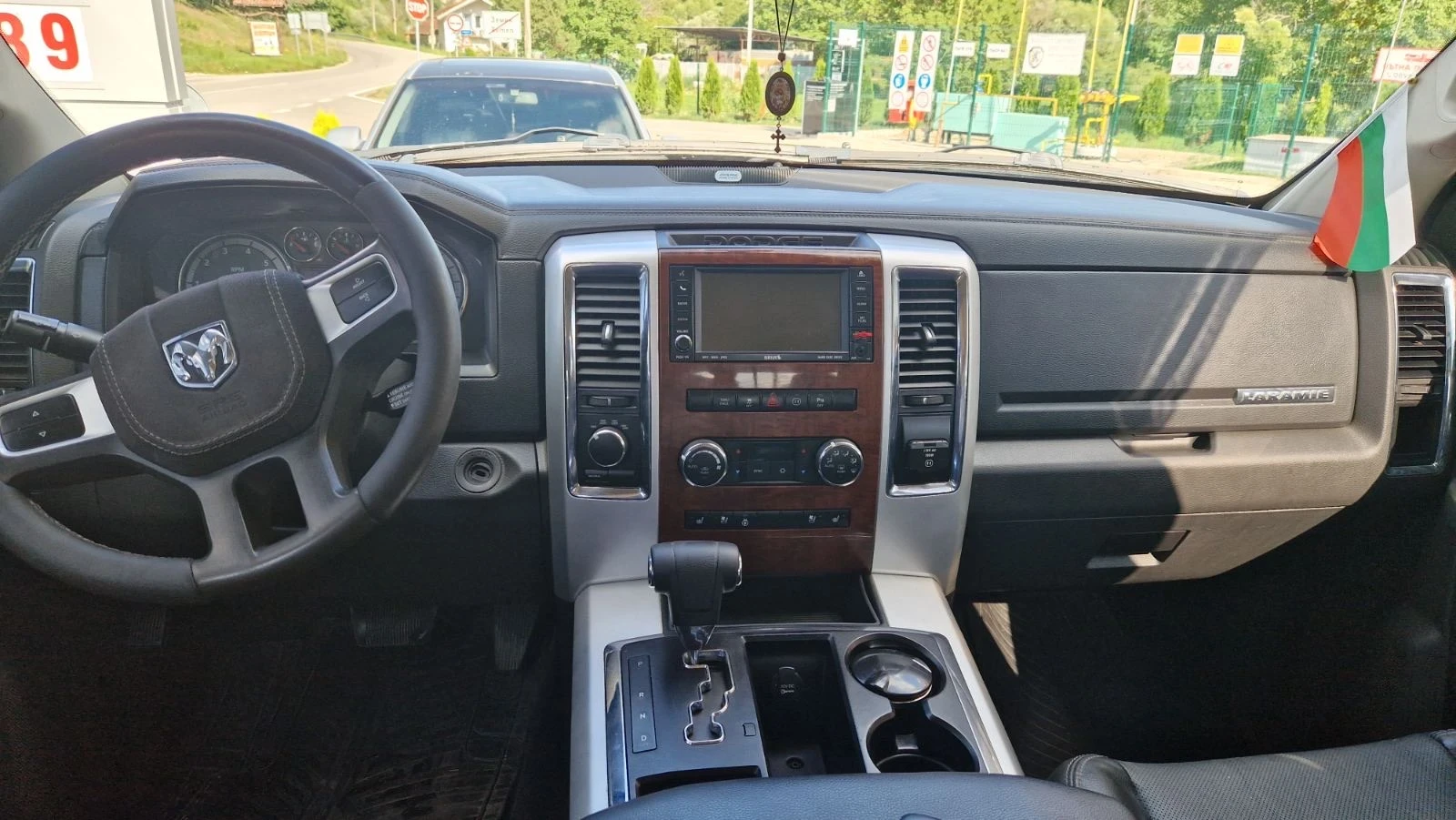 Dodge RAM 1500 5.7 HEMI LAMARIE - изображение 4